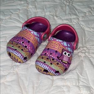 Toddle Aztec size 5 crocs